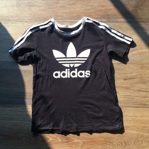 adidas black and white short sleeve shirt